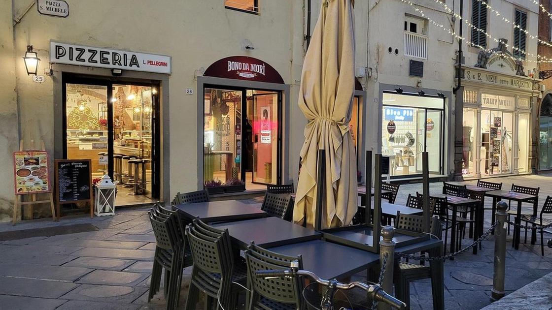 https://www.lanazione.it/image-service/view/acePublic/alias/contentid/ZjliYzU2ZjUtZGIyMC00/0/ecco-perche-la-storica-pizzeria-pellegrini-e-senza-tavoli-allaperto.jpeg?f=16:9&w=1200&h=630