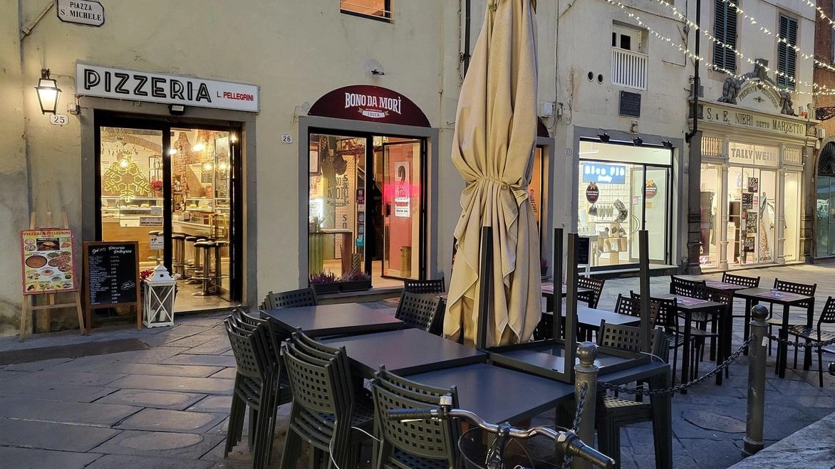 L’assessore Paola Granucci chiarisce perché la Pizzeria Pellegrini è rimasta senza tavolini all’aperto L’assessore Paola Granucci chiarisce perché la Pizzeria Pellegrini è rimasta senza tavolini all’aperto