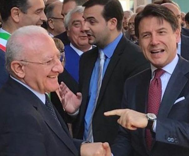 https://www.lanazione.it/image-service/view/acePublic/alias/contentid/ZjlkMzA5MzEtZjZhMS00/0/le-partite-in-vista-delle-regionali-conte-ostacola-giani-in-toscana.jpeg