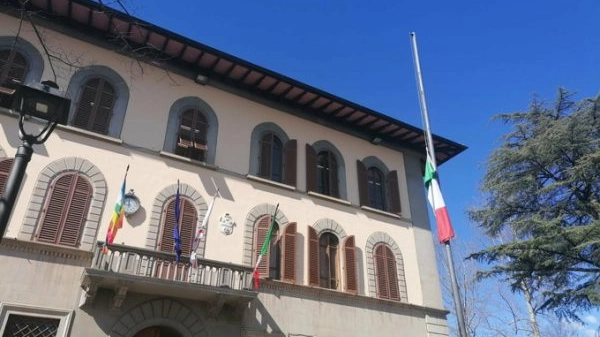 Il municipio di Cavriglia Il municipio di Cavriglia