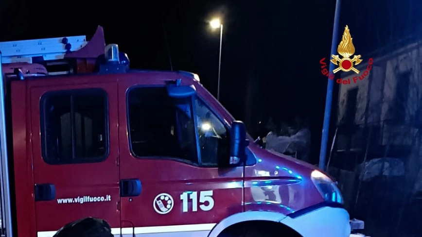 Sono intervenuti i vigili del fuoco Sono intervenuti i vigili del fuoco