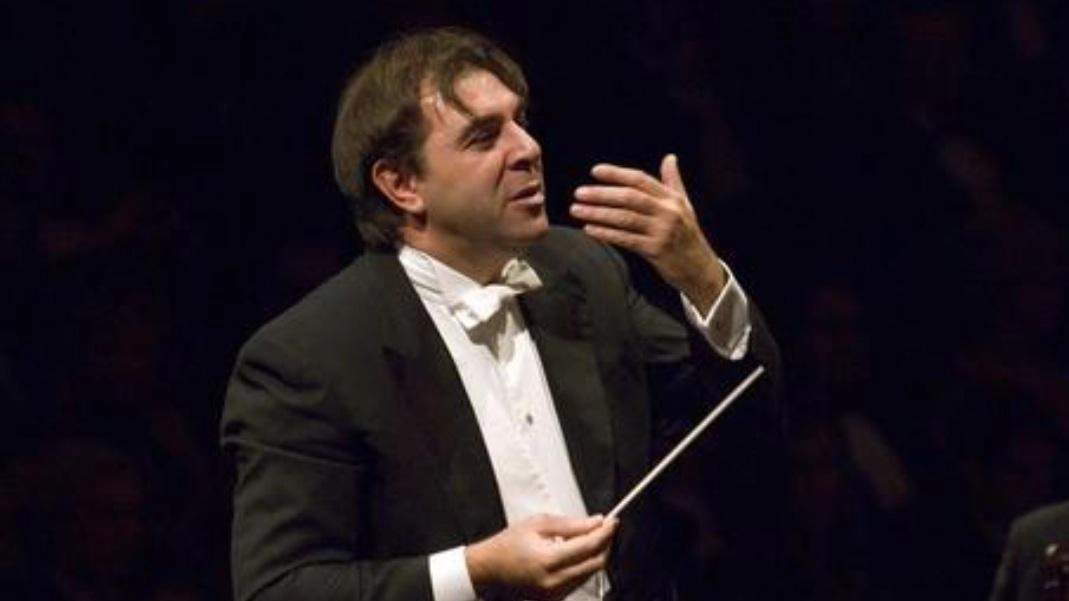 Gatti presenta. le quattro sinfonie di Brahms precedute dal Requiem Tedesco e conclude il centenario della morte di Puccini con una nuova Madama Butterfly Gatti presenta. le quattro sinfonie di Brahms precedute dal Requiem Tedesco e conclude il centenario della morte di Puccini con una nuova Madama Butterfly