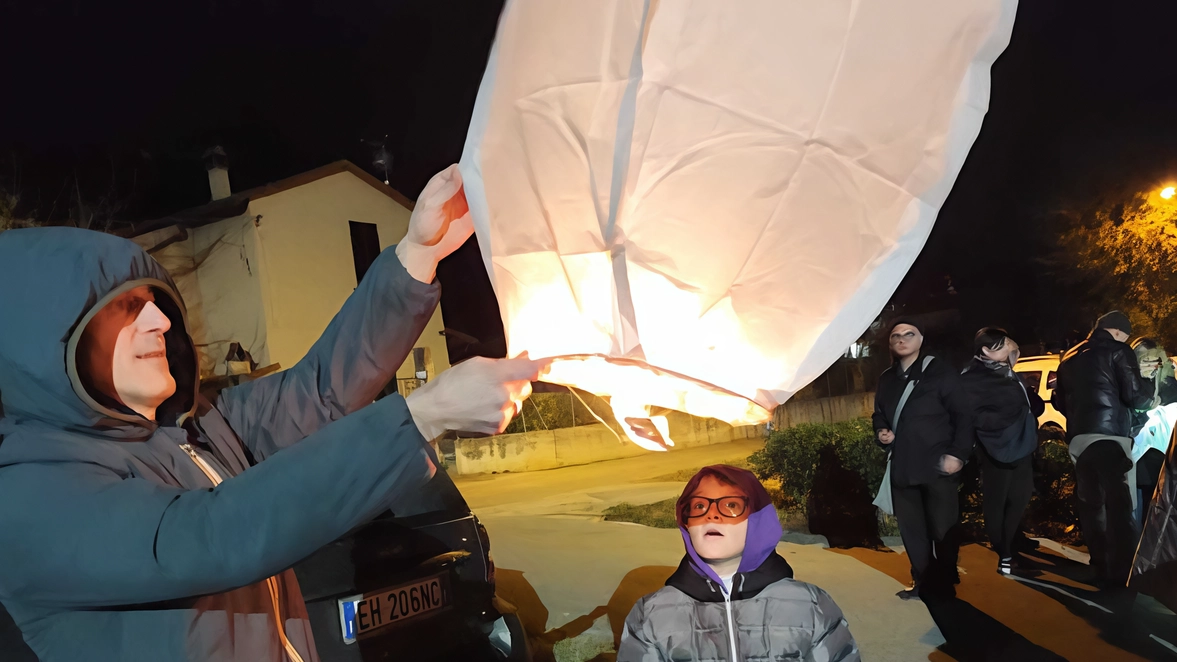 Marco Lasurdi alla fiaccolata in ricordo di Manu Iacconi Marco Lasurdi alla fiaccolata in ricordo di Manu Iacconi
