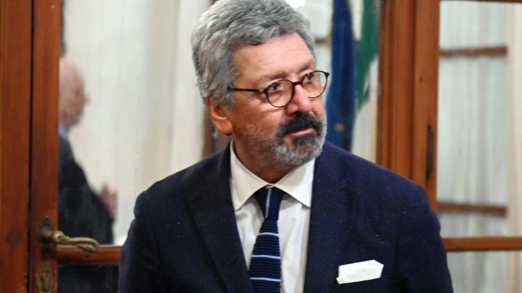 Ultimo giorno di lavoro ieri per il dottor Domenico Manzione: domani compie 70 anni Ultimo giorno di lavoro ieri per il dottor Domenico Manzione: domani compie 70 anni