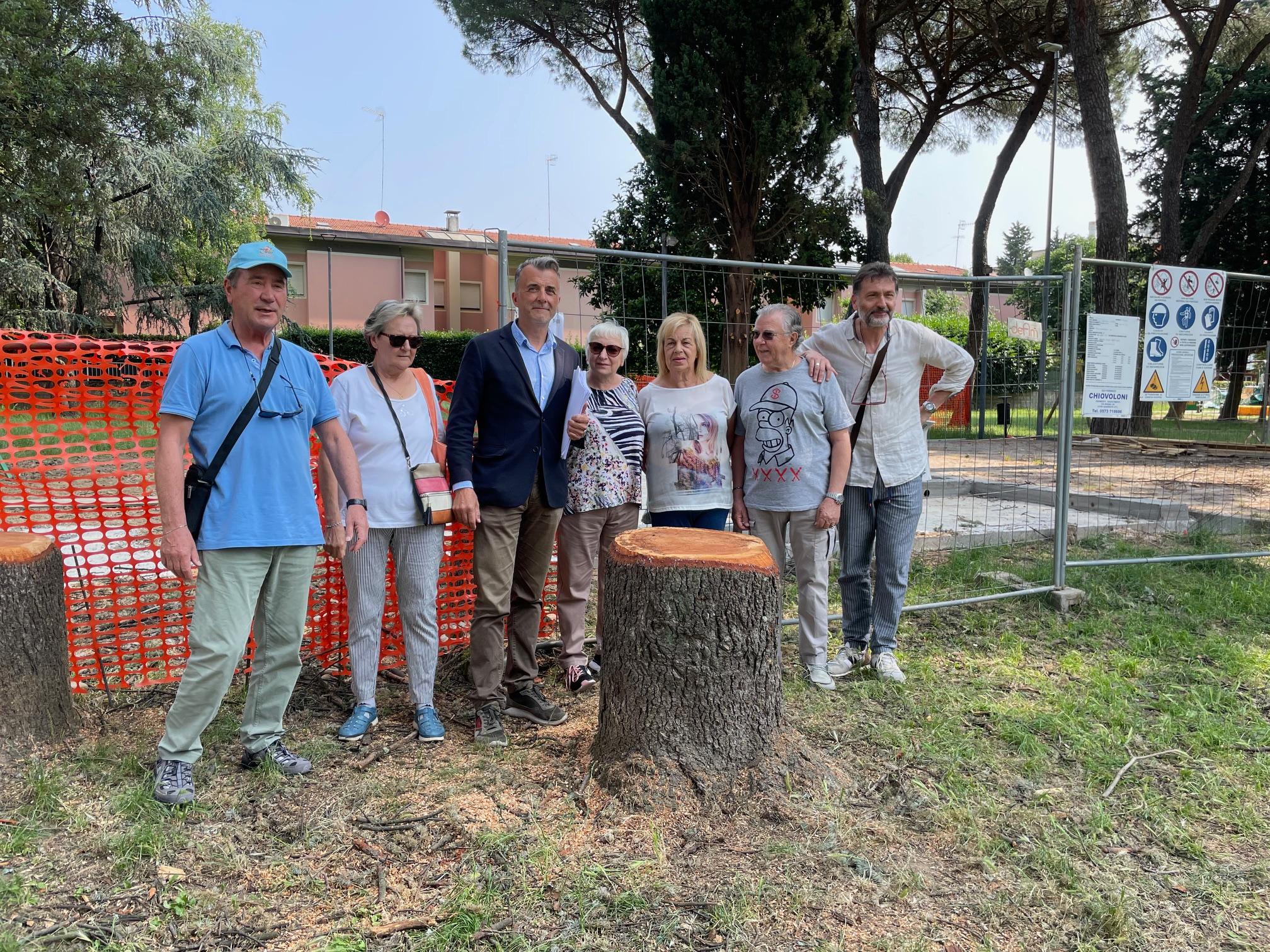 Un chiosco a servizio del parco, ma parte la protesta dei residenti. Petizione per fermare il progetto Un chiosco a servizio del parco, ma parte la protesta dei residenti. Petizione per fermare il progetto