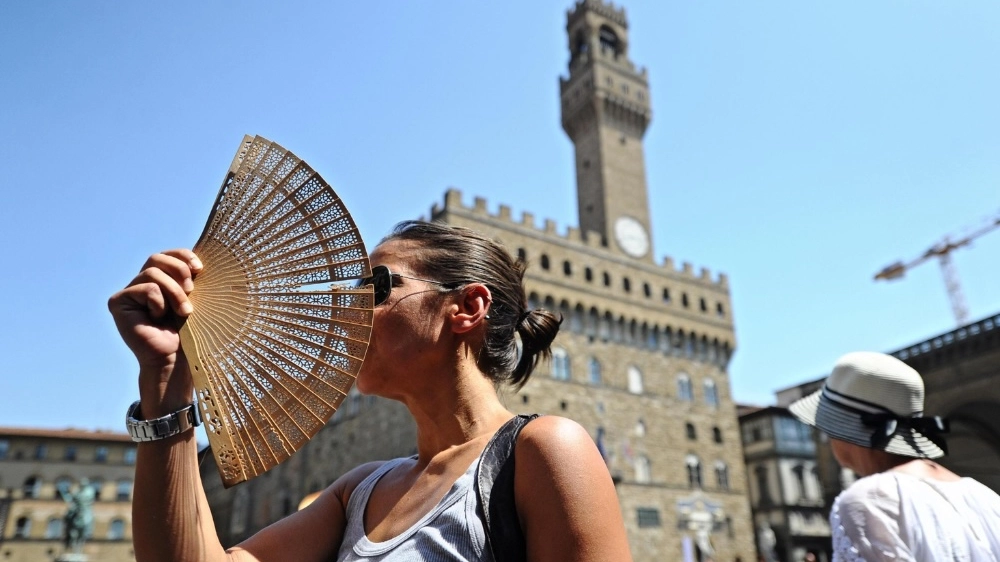A Firenze il caldo non molla. Codice rosso almeno fino al 16 agosto