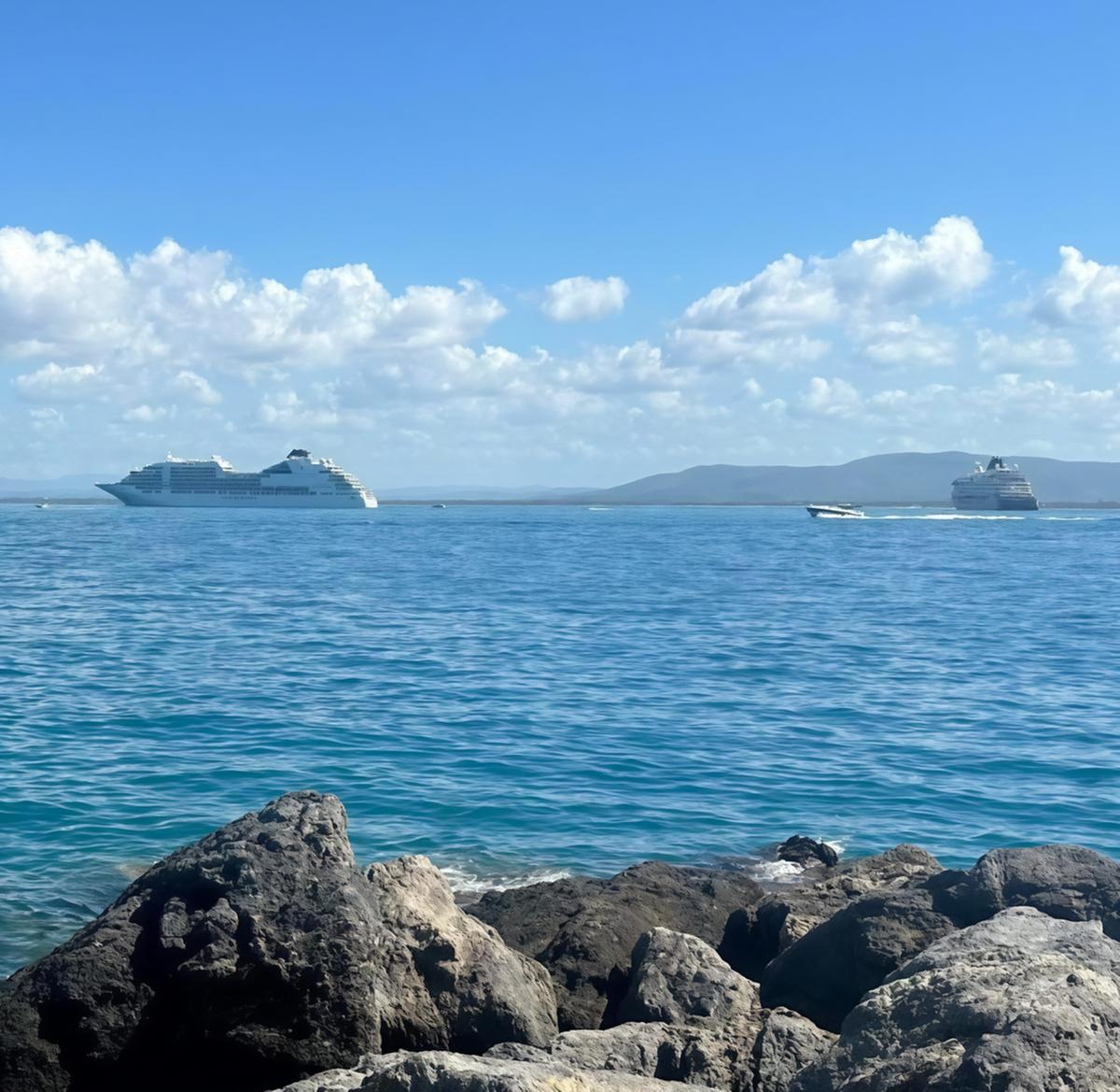 Dai ’palazzi da crociera’ ai mega yacht Dai ’palazzi da crociera’ ai mega yacht