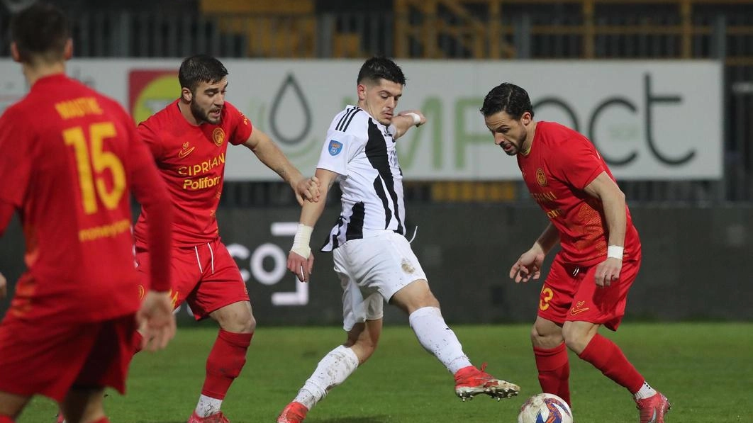 Calcio giovanile, di tutto e di più nella gara Under17 A2 tra il Football Campitello e l’Academy Terni Fc Calcio giovanile, di tutto e di più nella gara Under17 A2 tra il Football Campitello e l’Academy Terni Fc