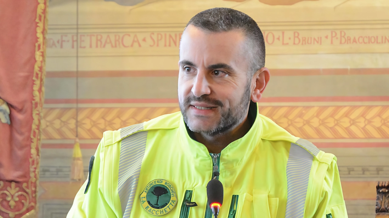 Flavio Sisi, responsabile. Racchetta Flavio Sisi, responsabile. Racchetta