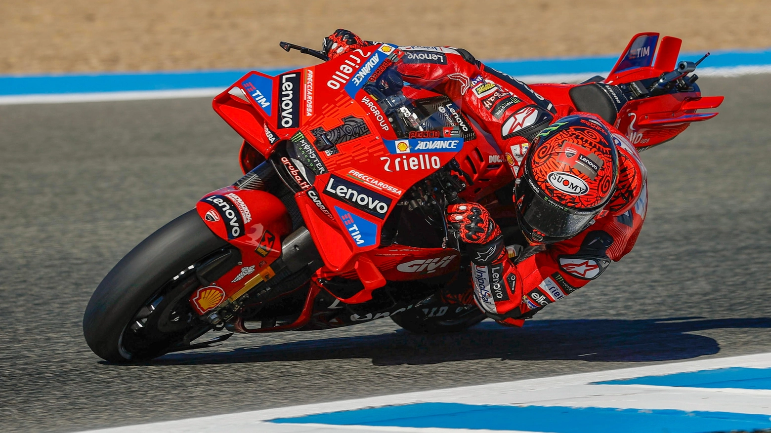 Il campione del mondo della Ducati ha firmato il nuovo record della pista a Jerez. Sabato qualifiche e Sprint Race