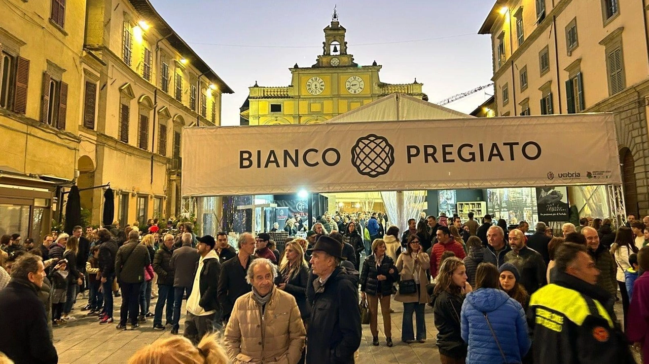 La 44esima edizione del Salone del Tartufo bianco dall’1 al 3 novembre La 44esima edizione del Salone del Tartufo bianco dall’1 al 3 novembre