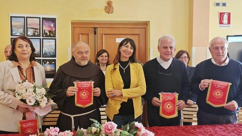 L’inaugurazione del Convitto a Ronchi. A destra: Marta Castagna, il vescovo Mario Vaccari, Silvia Bennati, Diego Pancaldo e Gianni Lorenzetti L’inaugurazione del Convitto a Ronchi. A destra: Marta Castagna, il vescovo Mario Vaccari, Silvia Bennati, Diego Pancaldo e Gianni Lorenzetti