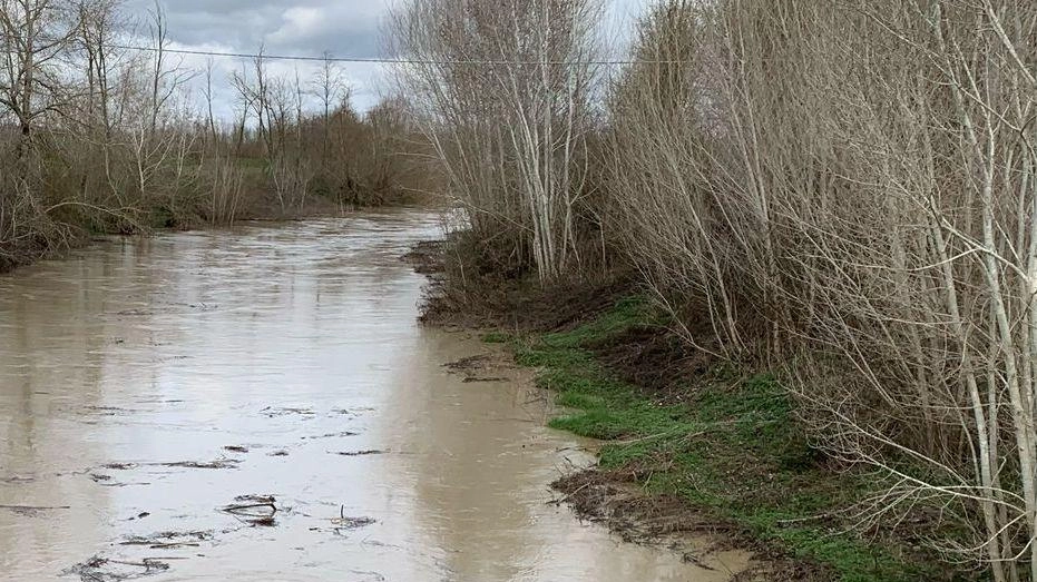 Si è allagata la strada a Presciano e sono dovuti intervenire ieri amttina anche i vigili del fuoco, all’altezza dei... Si è allagata la strada a Presciano e sono dovuti intervenire ieri amttina anche i vigili del fuoco, all’altezza dei...