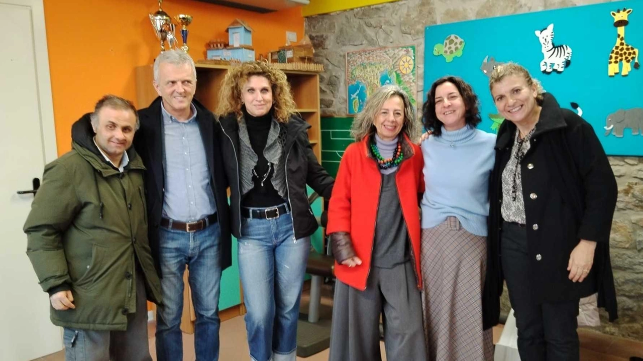 L’inaugurazione con. l’assessore regionale Spineli e il sindaco Anna Trassi L’inaugurazione con. l’assessore regionale Spineli e il sindaco Anna Trassi