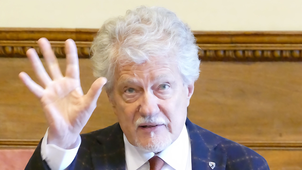 La struttura di Stefano Tenti avrà un altro stabile da 5mila metri quadrati poco più piccolo di quello attuale e a pochi metri di distanza. Oltre alla delibera c’è anche una convenzione: in autunno il via ai lavori. La struttura di Stefano Tenti avrà un altro stabile da 5mila metri quadrati poco più piccolo di quello attuale e a pochi metri di distanza. Oltre alla delibera c’è anche una convenzione: in autunno il via ai lavori.