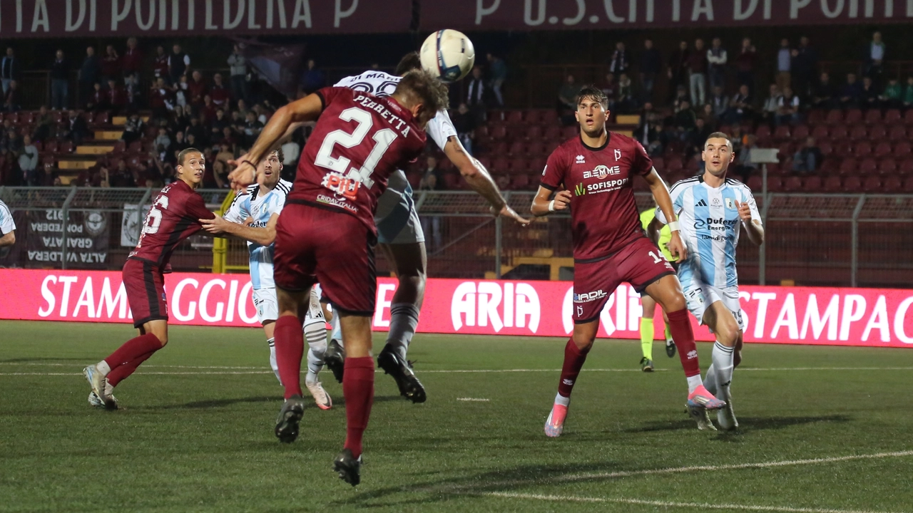 Un ricco turno di sfide infrasettimanali per A, B e C. In foto, la sfida tra Pontedera e Entella di domenica 27 ottobre (Fotocronache Germogli)