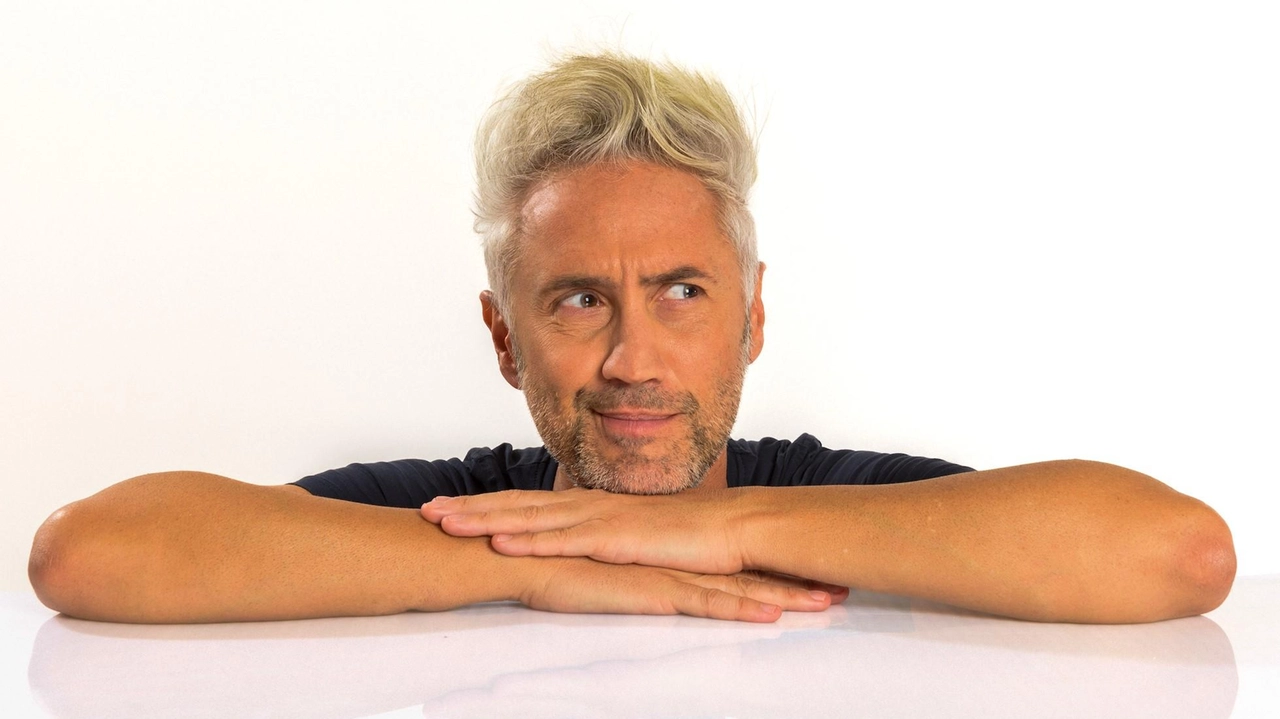 Il prof più famoso d’Italia sarà a Marina di Pietrasanta lunedì 12 agosto con la sua “lezione show“ Il prof più famoso d’Italia sarà a Marina di Pietrasanta lunedì 12 agosto con la sua “lezione show“