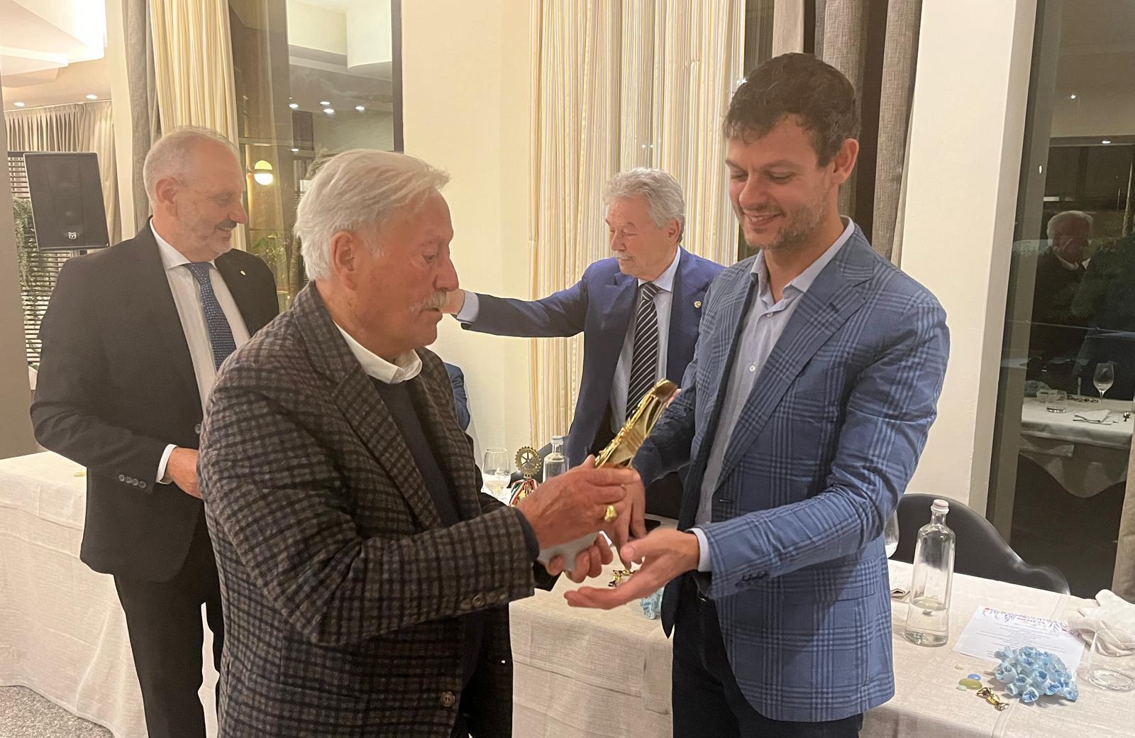 Un premio speciale per Matteo Betti Un premio speciale per Matteo Betti