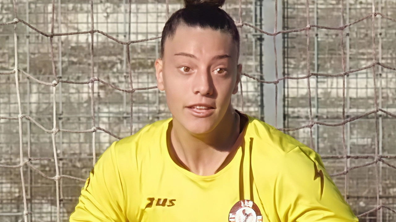 Viola Bartalini ancora in azzurro. Il portiere dell’Arezzo femminile è stato convocato dal commissario tecnico della nazionale under 23, Tatiana... Viola Bartalini ancora in azzurro. Il portiere dell’Arezzo femminile è stato convocato dal commissario tecnico della nazionale under 23, Tatiana...