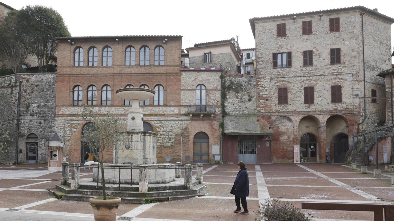 Il sindaco Fabrizio Nepi e l’operazione che porterà all’acquisto del bene "Tornerà pubblico il cuore del centro storico, è un’operazione epocale".