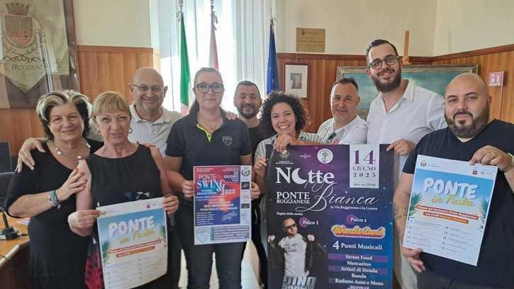 Gli organizzatori di ’Ponte in festa’ un appuntamento giunto alla quindicesima edizione Gli organizzatori di ’Ponte in festa’ un appuntamento giunto alla quindicesima edizione