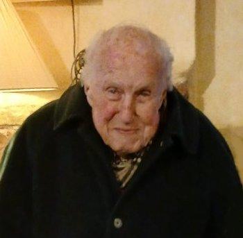https://www.lanazione.it/image-service/view/acePublic/alias/contentid/ZmJiZGE3NWEtYTkzMi00/0/i-primi-novantanni-del-preside-sartori-domani-festa-al-carducci.jpeg?f=1.90:1&w=1200
