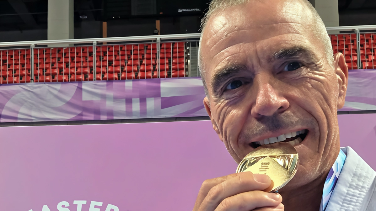 Roberto Paglicci, 56 anni, portacolori dell’Arezzo Karate 1979, ha vissuto una lunga trasferta fino a Taipei per combattere ai World Master Games