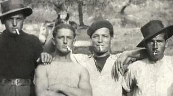 La Fototeca della Maremma espone nuove fotografie a Grosseto, raccolte da Fotografie e Territorio. Si mostreranno immagini storiche del territorio maremmano dal 1864 al 1970. La ricerca continua grazie al contributo della Fondazione CrFirenze, con un focus sulla fotografia popolare e privata. Invito a contribuire con fotografie interessanti. La Fototeca della Maremma espone nuove fotografie a Grosseto, raccolte da Fotografie e Territorio. Si mostreranno immagini storiche del territorio maremmano dal 1864 al 1970. La ricerca continua grazie al contributo della Fondazione CrFirenze, con un focus sulla fotografia popolare e privata. Invito a contribuire con fotografie interessanti.
