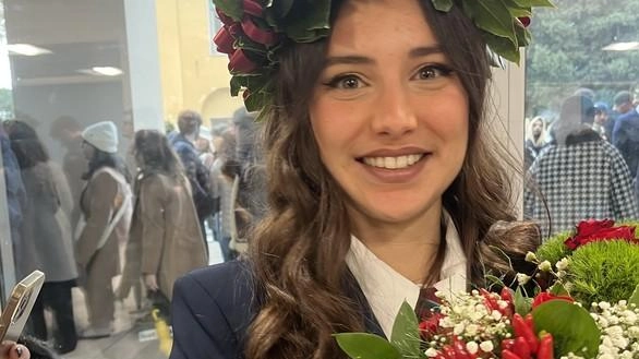Noemi Bonati (nella foto), a soli 22 anni, ha conseguito la laurea triennale in Economia con la... Noemi Bonati (nella foto), a soli 22 anni, ha conseguito la laurea triennale in Economia con la...