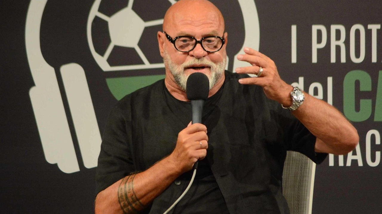 Serse Cosmi durante la serata di lunedì ospite del Festival Serse Cosmi durante la serata di lunedì ospite del Festival