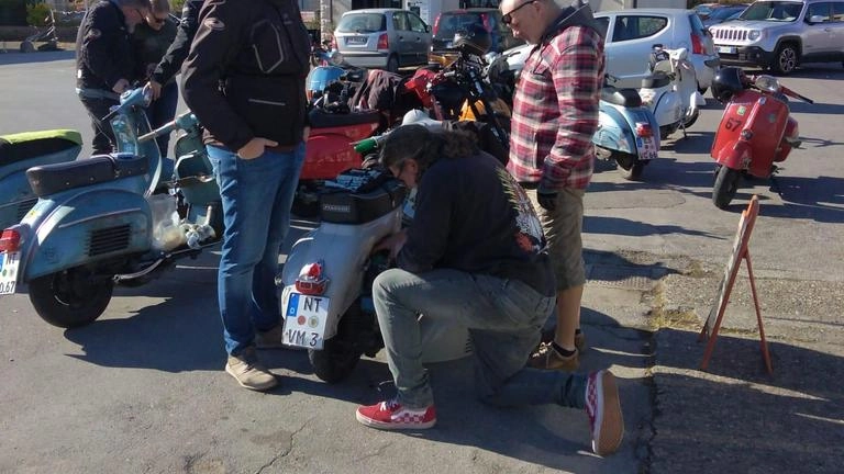 Tanti scooteristi tedeschi si sono fermati in Piana