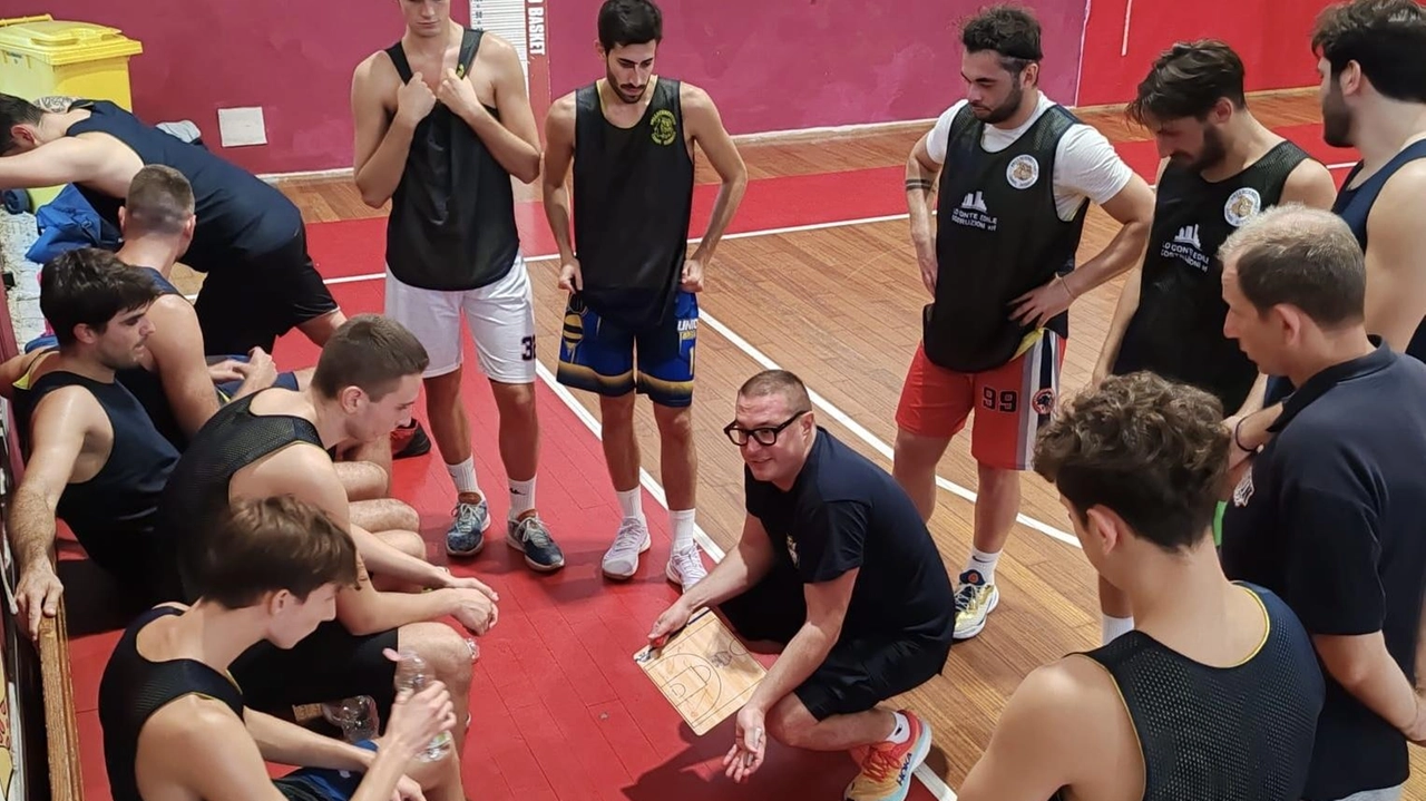 La Pallacanestro Prato Dragons affronta con successo il Pistoia Basket 2000 - Estra. Buona prestazione e preparazione per la coppa Toscana. Anche l'Union Basket Prato si aggiudica un'amichevole contro Us Livorno. La Pallacanestro Prato Dragons affronta con successo il Pistoia Basket 2000 - Estra. Buona prestazione e preparazione per la coppa Toscana. Anche l'Union Basket Prato si aggiudica un'amichevole contro Us Livorno.