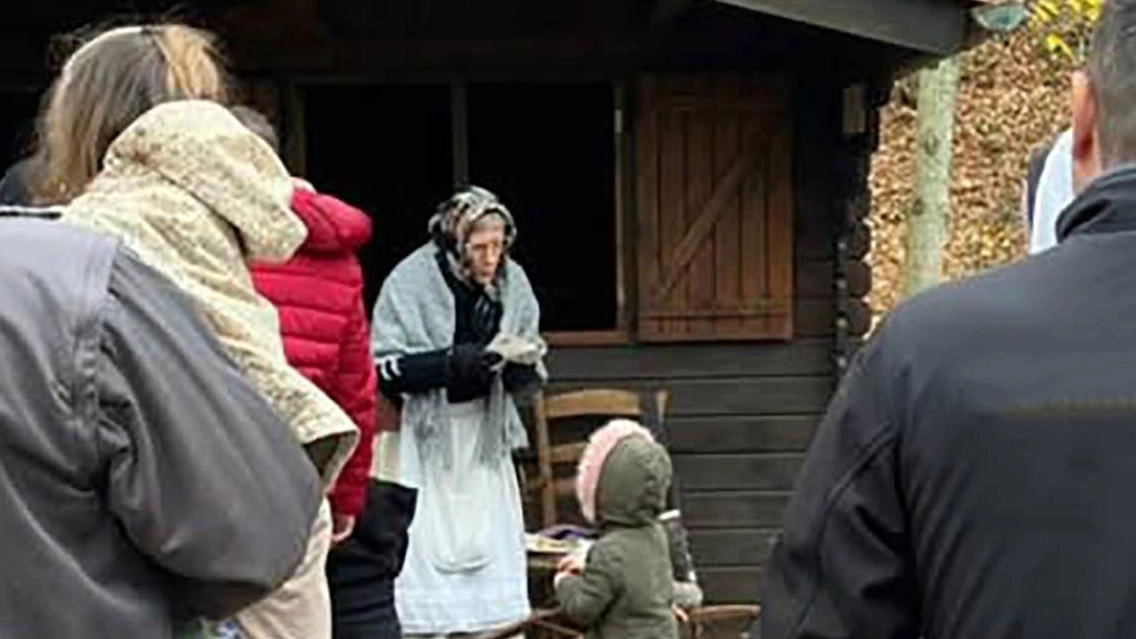 Tanti gli eventi organizzati in paese: canti, questue, il corteo di Befana e Befanotti, il concorso per il biscotto più buono Tanti gli eventi organizzati in paese: canti, questue, il corteo di Befana e Befanotti, il concorso per il biscotto più buono