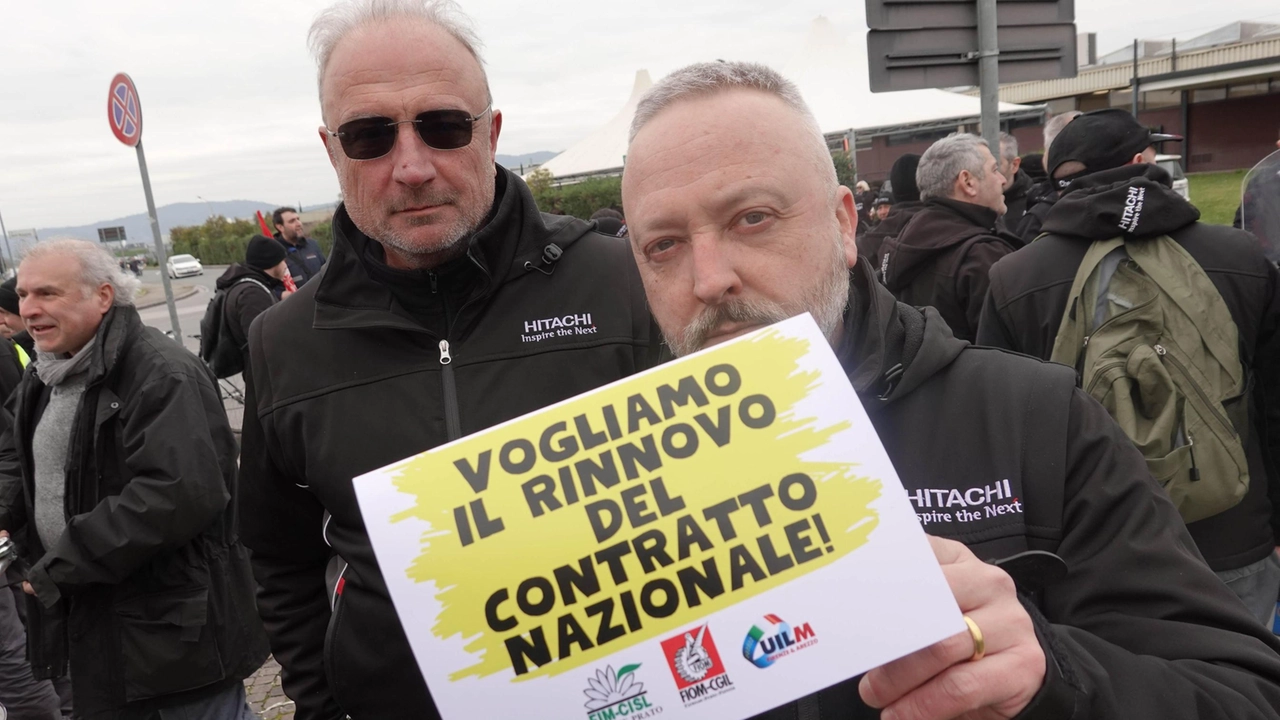 I dipendenti esterni pretendono uguali diritti a quelli dei colleghi del colosso I dipendenti esterni pretendono uguali diritti a quelli dei colleghi del colosso