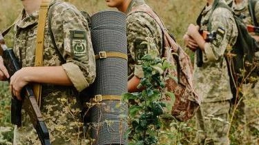 Sette famiglie della Bielorussia, colpite dalla repressione e dalla guerra, hanno trovato rifugio i nella quiete della Tenuta di Alberese....