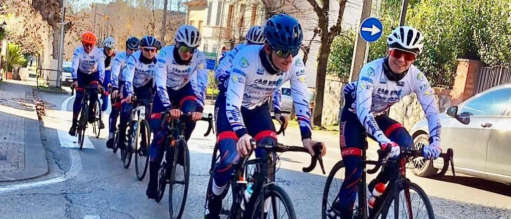 Ciclismo, Hopplà e Tripetetolo Seanese volano