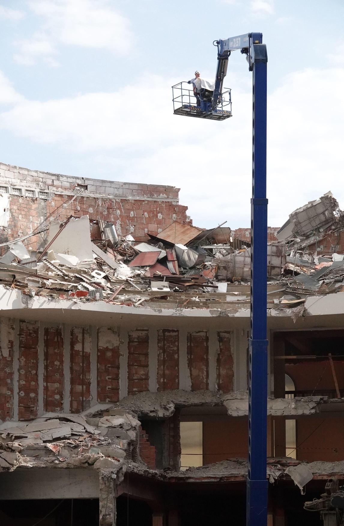 La procura apre un’indagine. Dalla vendita fino al "cubo". Accertamenti a 360 gradi