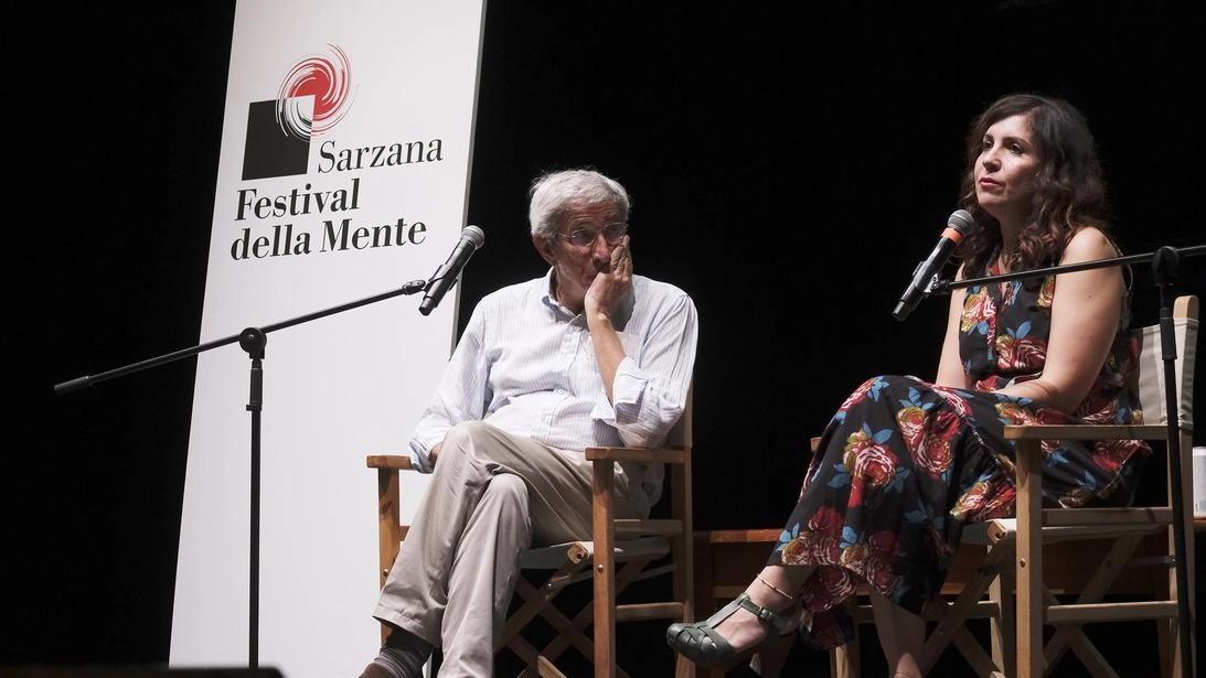 La yogi Chandra Costanza Coletti apre il secondo giorno di appuntamenti. Il programma completo. In chiusura doppio evento con lo storico Barbero e con il filosofo Pievani e il cantautore Cristiano Godano . La yogi Chandra Costanza Coletti apre il secondo giorno di appuntamenti. Il programma completo. In chiusura doppio evento con lo storico Barbero e con il filosofo Pievani e il cantautore Cristiano Godano .