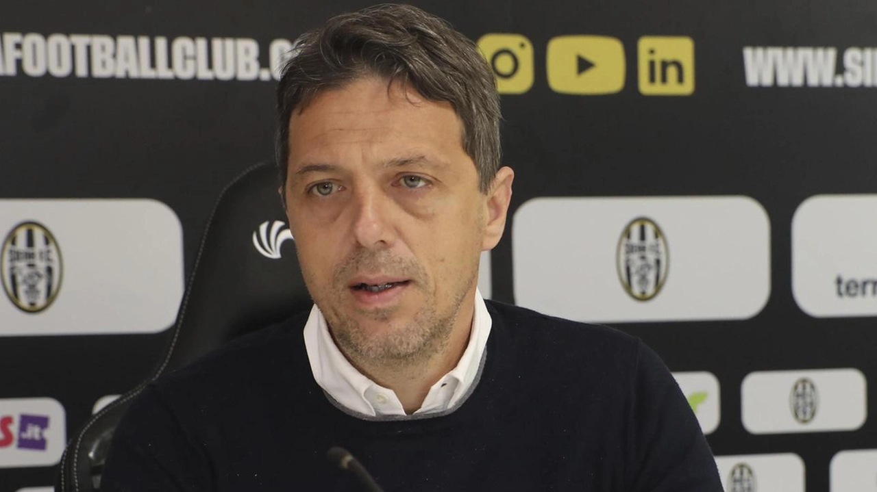 Tanti addii ufficiali, qualcuno ancora in cantiere e nessun nuovo arrivo se non qualche voce. Un’altra settimana si conclude in... Tanti addii ufficiali, qualcuno ancora in cantiere e nessun nuovo arrivo se non qualche voce. Un’altra settimana si conclude in...