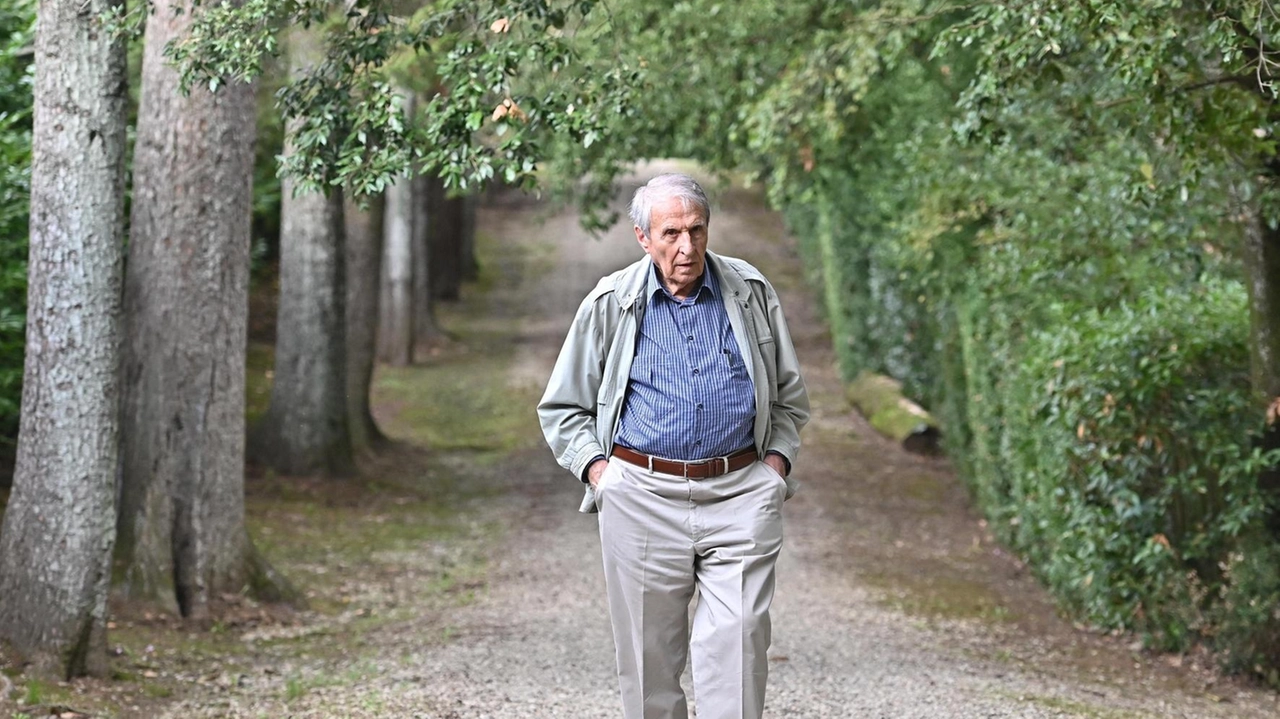 Ieri, nel giorno del compleanno del compianto Giuliano Gori, l’annuncio dei quattro figli. Il riconoscimento: "The Guardian" ha inserito il parco artistico tra i dieci più importanti al mondo. Ieri, nel giorno del compleanno del compianto Giuliano Gori, l’annuncio dei quattro figli. Il riconoscimento: "The Guardian" ha inserito il parco artistico tra i dieci più importanti al mondo.