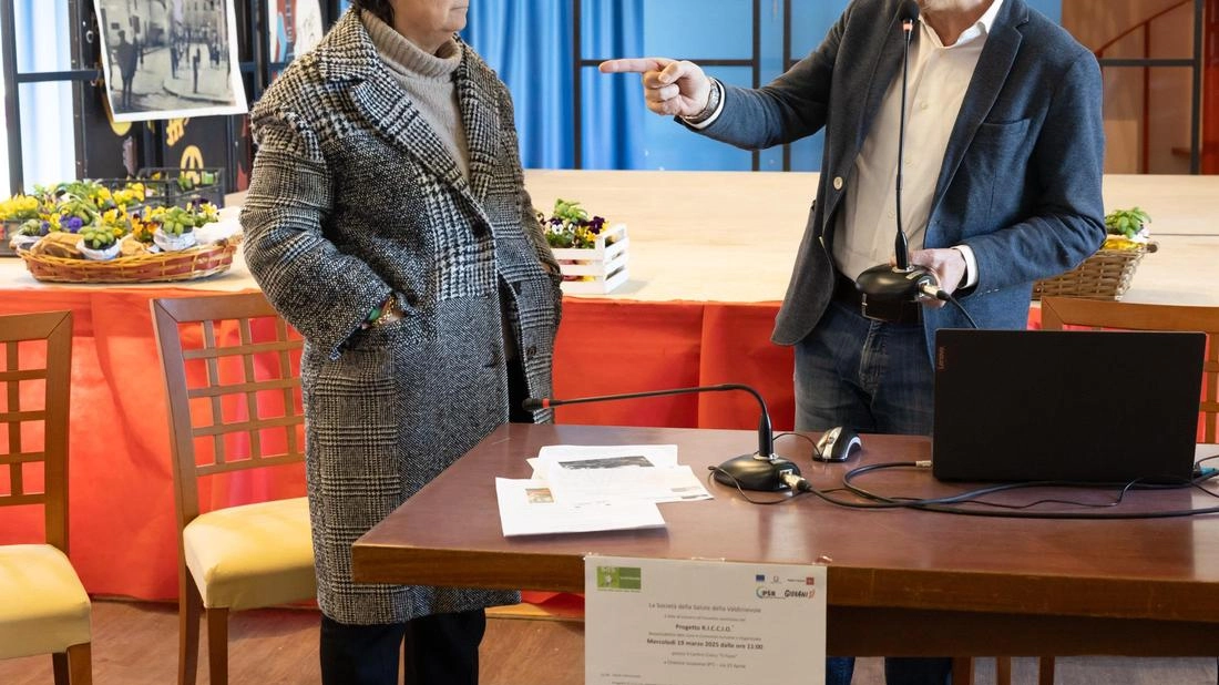 L’assessore regionale Stefania Saccardi è stata ospite dell’incontro insieme al direttore della Sds Stefano. Lomi L’assessore regionale Stefania Saccardi è stata ospite dell’incontro insieme al direttore della Sds Stefano. Lomi