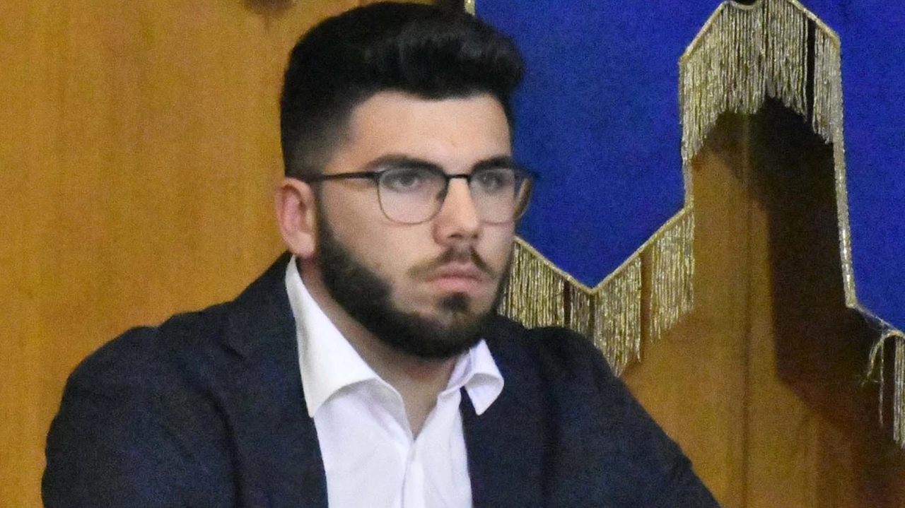 La presunta aggressione in aula ha creato scintille tra le due fazioni. Frugoli: "Nessuna solidarietà dalla sinistra, a parte Daniele Tarantino". Il Carroccio regionale: "Il Partito democratico non vota un atto ad hoc". La presunta aggressione in aula ha creato scintille tra le due fazioni. Frugoli: "Nessuna solidarietà dalla sinistra, a parte Daniele Tarantino". Il Carroccio regionale: "Il Partito democratico non vota un atto ad hoc".