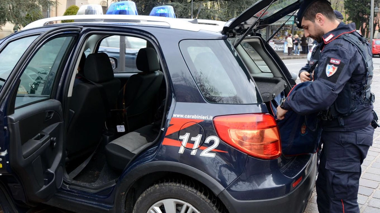 Nei guai sono finiti due cittadini extracomunitari (46 anni l’uomo e 44 la donna) conviventi in un’abitazione cittadina