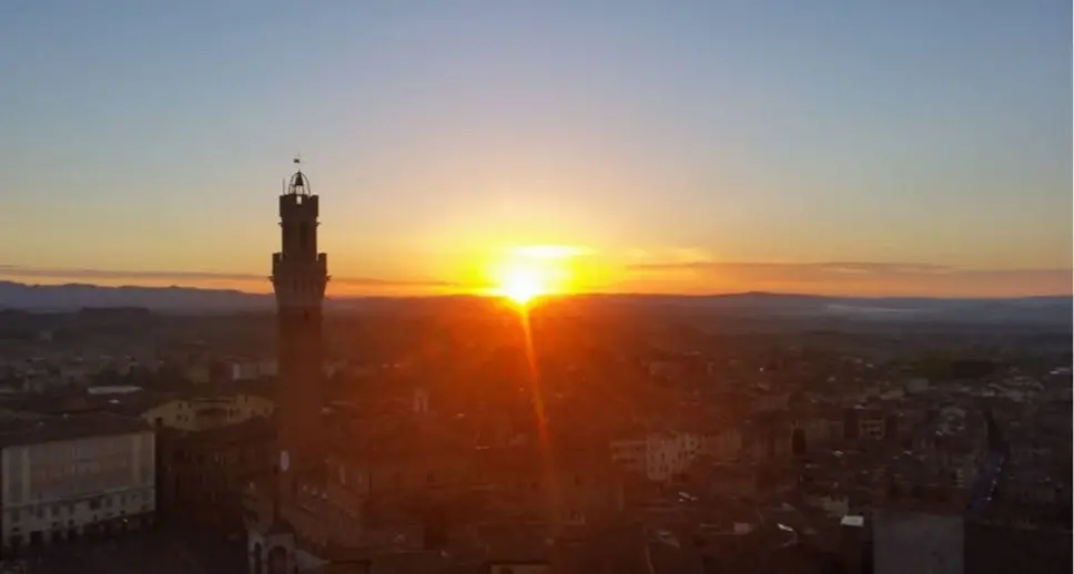 Siena, al via ‘Prima Lux’ per ammirare l’alba sulla città da luoghi insoliti