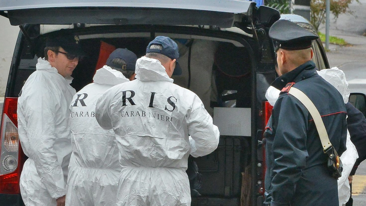 Sul posto erano intervenuti i carabinieri del Ris di Parma (foto di archivio) Sul posto erano intervenuti i carabinieri del Ris di Parma (foto di archivio)
