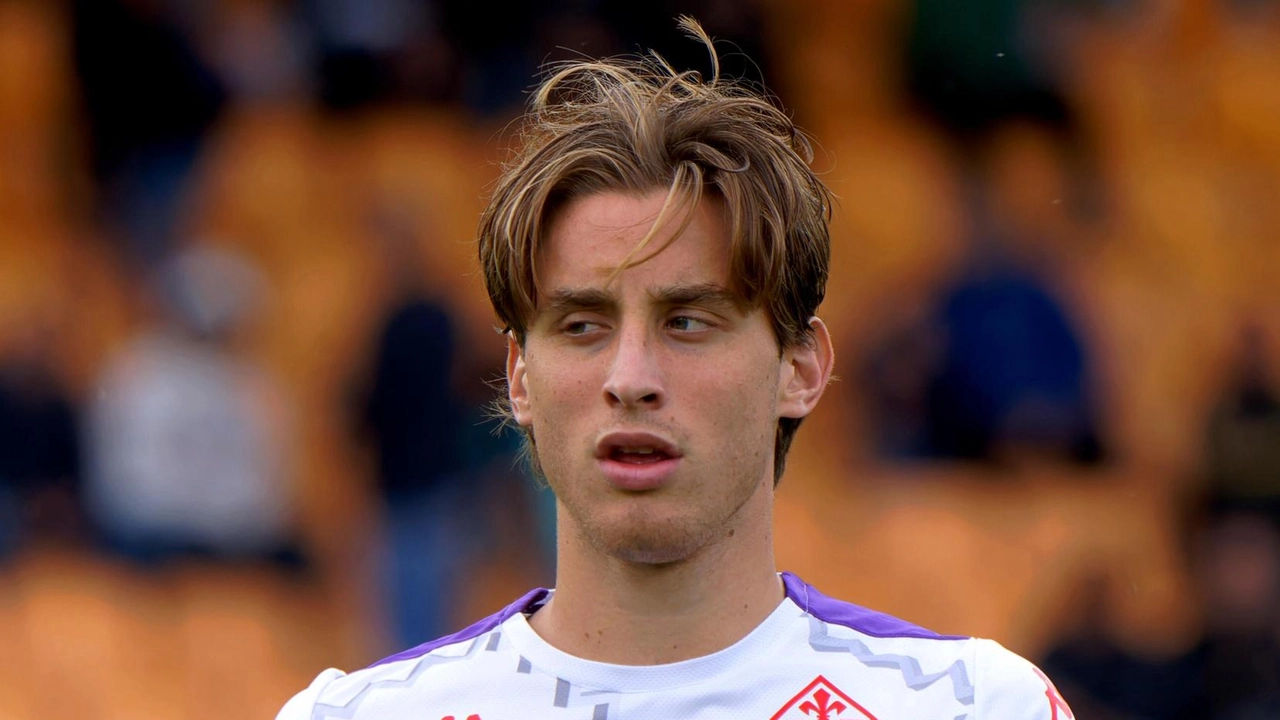 Edoardo Bove e, a destra, Davide Astori