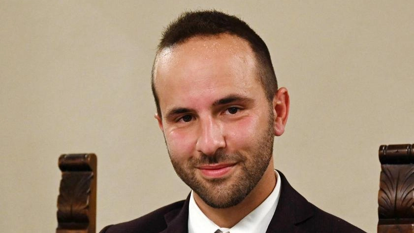 Secondo il principale partito dell’opposizione ”sembra strano che chi gestisce i conti di Palazzo Orsetti non sappia niente in merito allo stanziamento di oltre 200mila euro annui per il ‘B&B Social‘“. Secondo il principale partito dell’opposizione ”sembra strano che chi gestisce i conti di Palazzo Orsetti non sappia niente in merito allo stanziamento di oltre 200mila euro annui per il ‘B&B Social‘“.