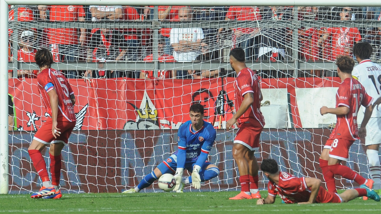 Il Perugia crolla al Curi contro il Milan Futuro. Finisce 0-2 (Foto Crocchioni) Il Perugia crolla al Curi contro il Milan Futuro. Finisce 0-2 (Foto Crocchioni)