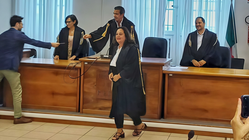 Un momento della cerimonia di ieri mattina in tribunale per il conferimento dell’incarico alla dottoressa Nidia Genovese
