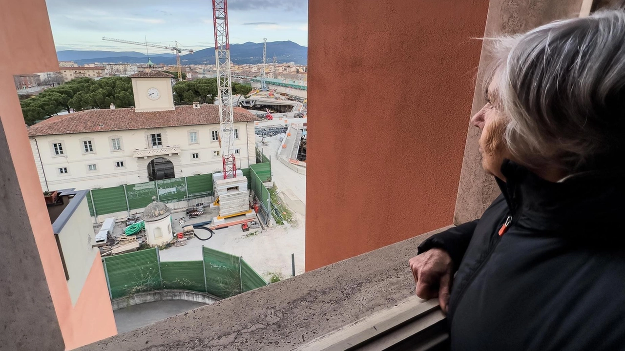 Il diciannovenne colpito non doveva essere nella struttura. E’ ancora in gravi condizioni per la ferita al cuore Il diciannovenne colpito non doveva essere nella struttura. E’ ancora in gravi condizioni per la ferita al cuore